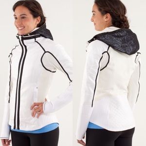 Lululemon Run White Bundle Up Jacket, 8
